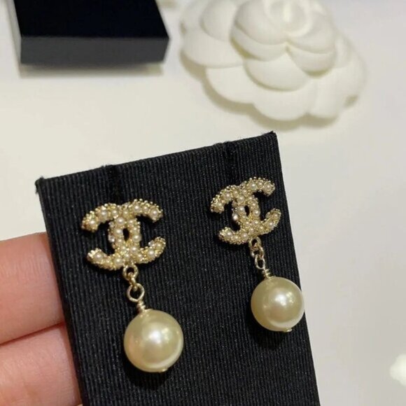 Chanel gold earrings - Picture 4 of 5
